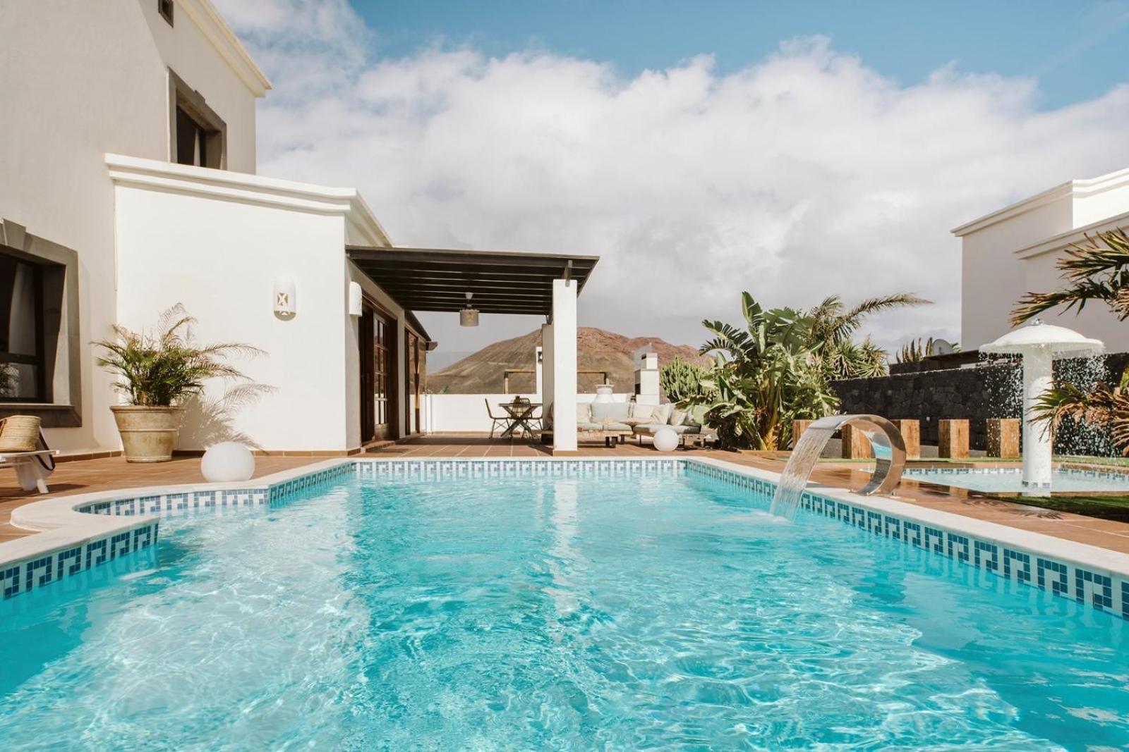 Marabu Villa *